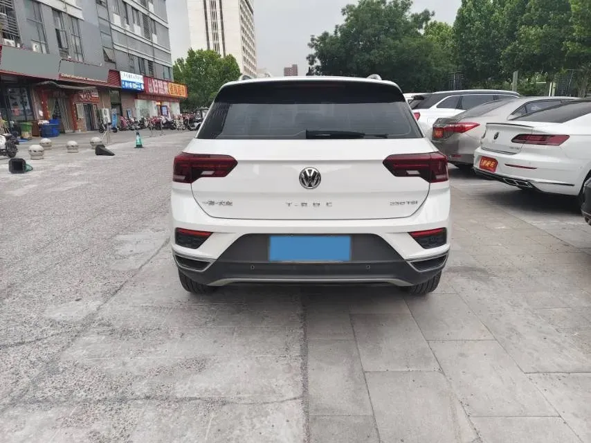 2020 Volkswagen T-Roc 1.4T 131HP L4 7DCT,autocango,china used car exporter,china ev exporter,chinese used car exporter,chinese used ev exporter