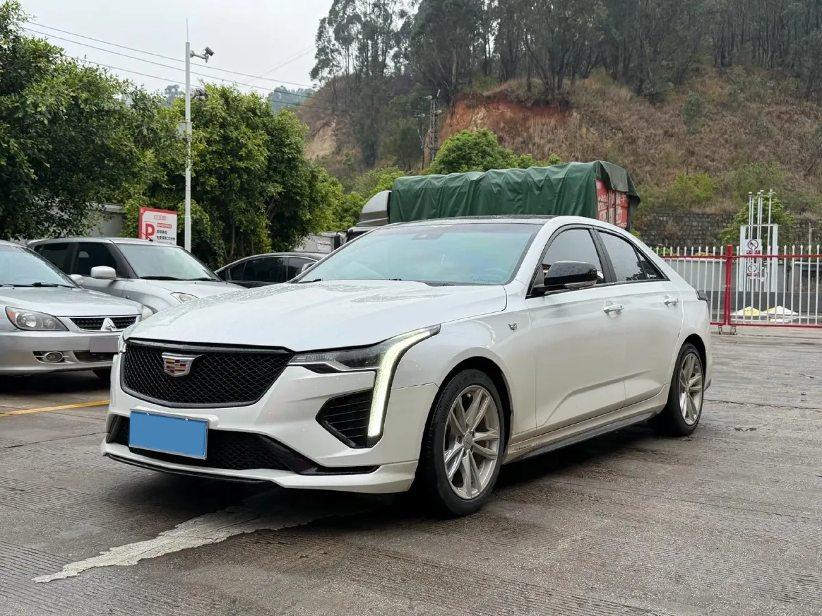 2021 Cadillac CT4 2.0T 237HP L4 8AT,autocango,china used car exporter,china ev exporter,chinese used car exporter,chinese used ev exporter