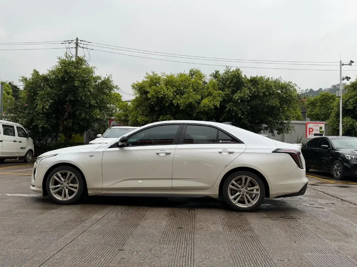 2021 Cadillac CT4 2.0T 237HP L4 8AT,autocango,china used car exporter,china ev exporter,chinese used car exporter,chinese used ev exporter