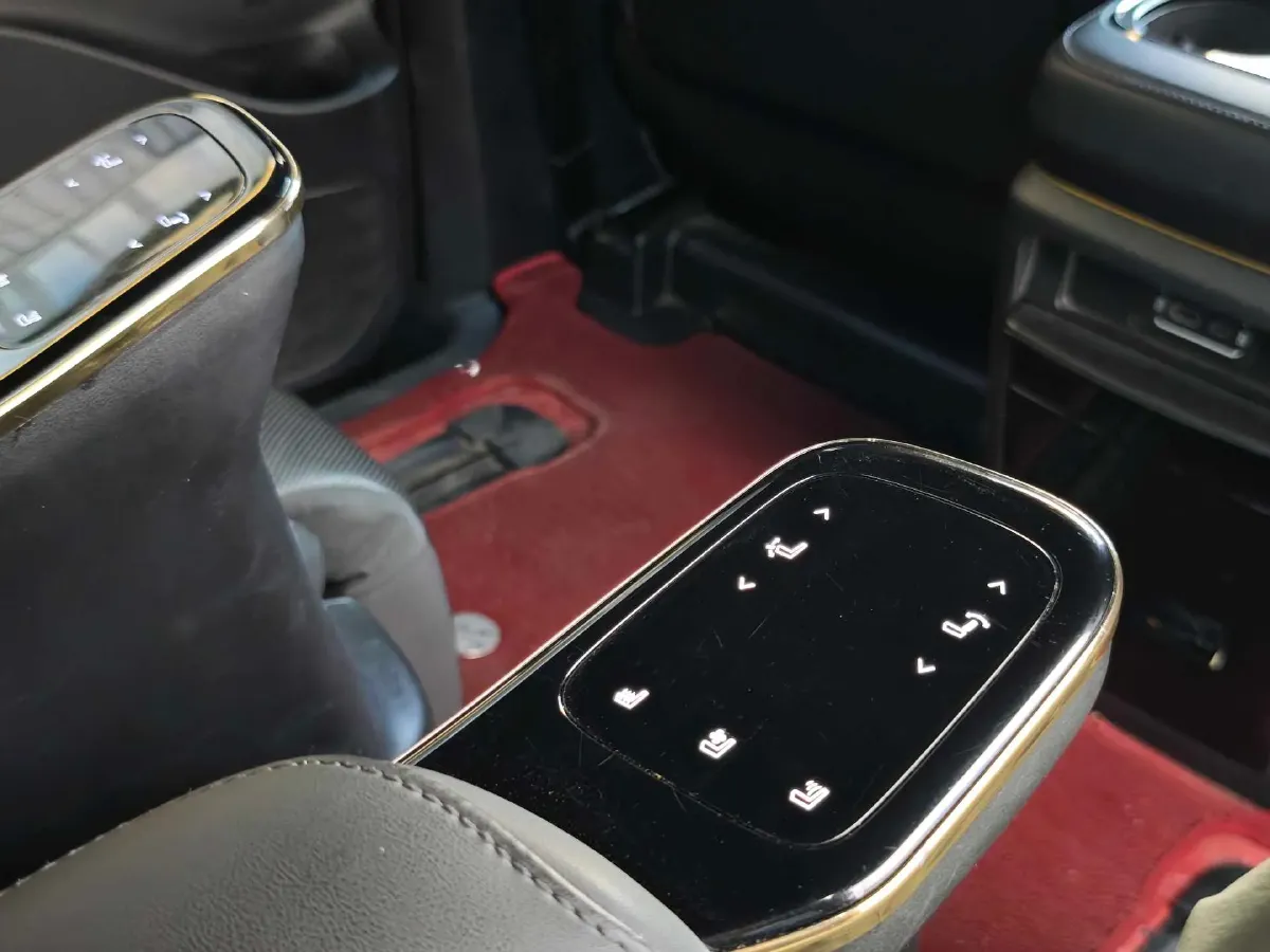 2023 GAC Trumpchi M8 2.0T 252HP L4 8AT,autocango,china used car exporter,china ev exporter,chinese used car exporter,chinese used ev exporter