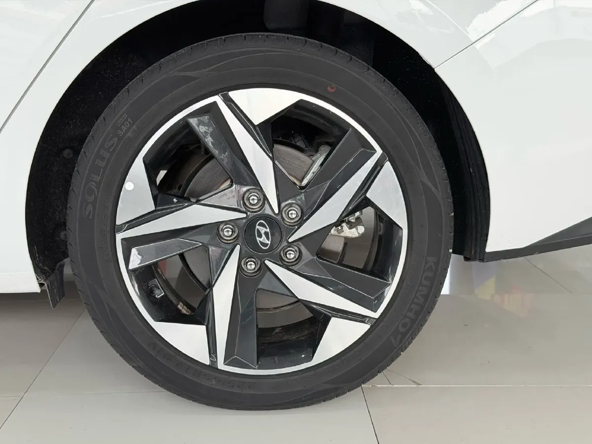 2022 Hyundai Elantra 1.5L 115HP L4 CVT,autocango,china used car exporter,china ev exporter,chinese used car exporter,chinese used ev exporter