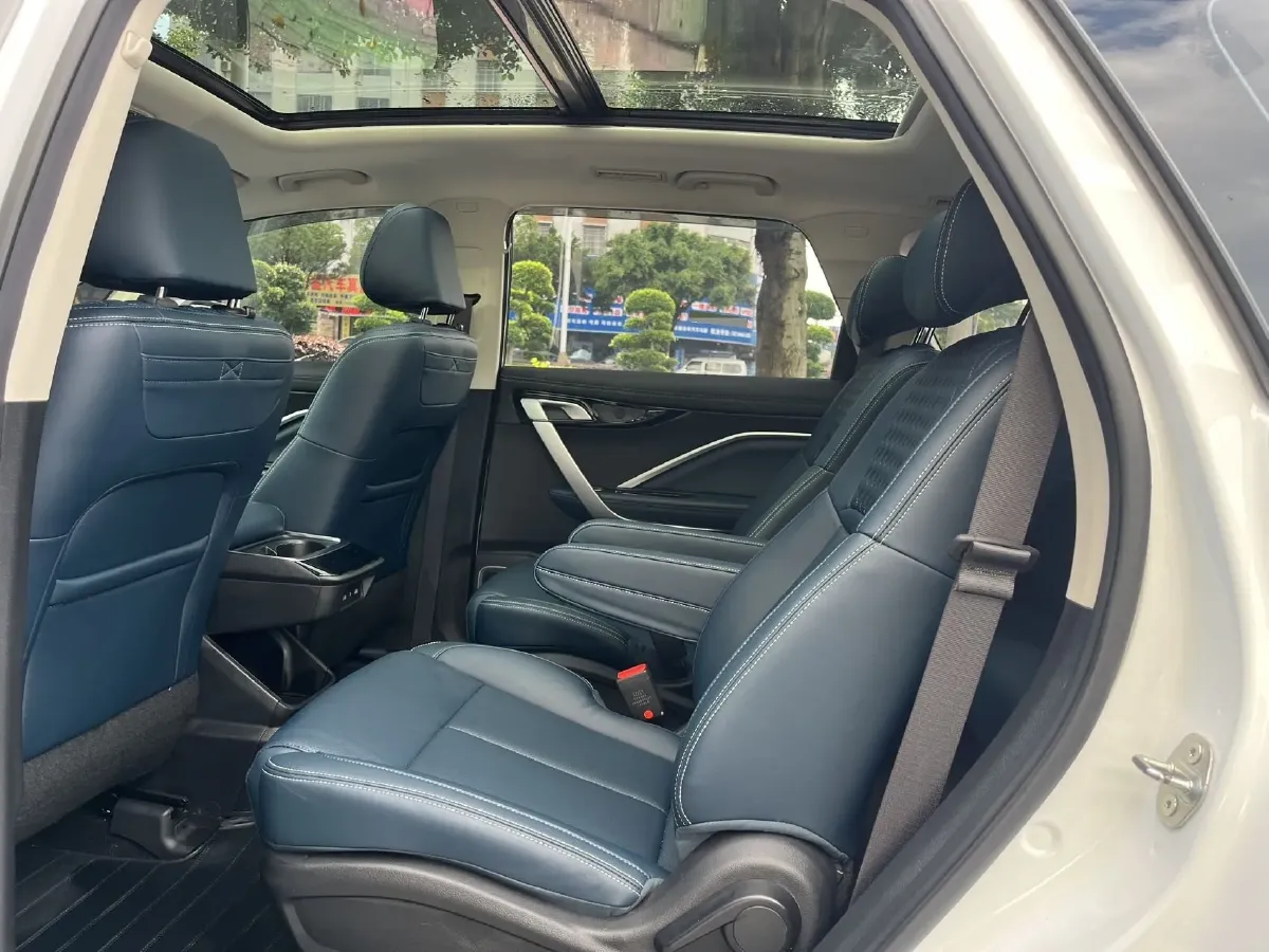 2025 Geely JiaJi 1.5T 181HP L4 7DCT,autocango,china used car exporter,china ev exporter,chinese used car exporter,chinese used ev exporter