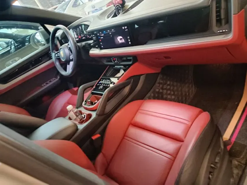 2024 Porsche Cayenne 3.0T 354HP V6 8AT,autocango,china used car exporter,china ev exporter,chinese used car exporter,chinese used ev exporter