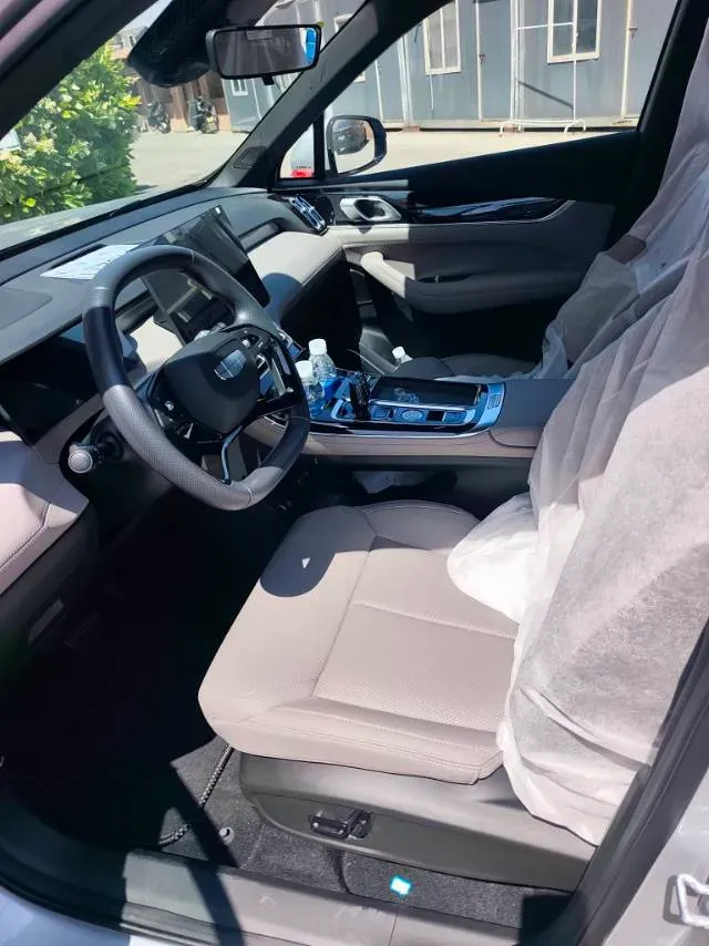 2025 Geely StarRay 1.5T 181HP L4 7DCT,autocango,china used car exporter,china ev exporter,chinese used car exporter,chinese used ev exporter