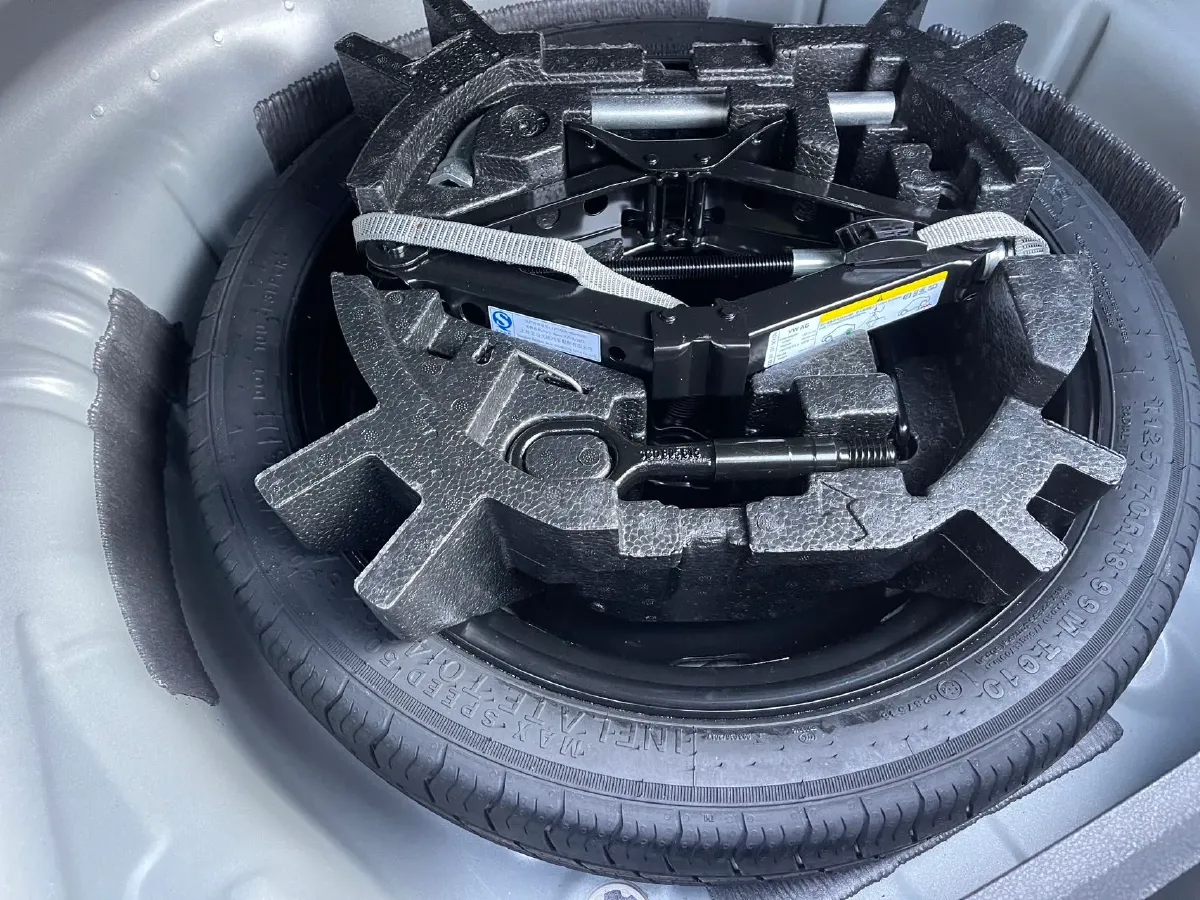 2021 Volkswagen Magotan 2.0T 186HP L4 7DCT,autocango,china used car exporter,china ev exporter,chinese used car exporter,chinese used ev exporter