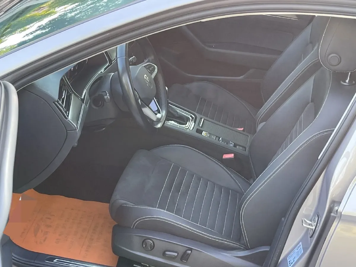 2021 Volkswagen Magotan 2.0T 186HP L4 7DCT,autocango,china used car exporter,china ev exporter,chinese used car exporter,chinese used ev exporter