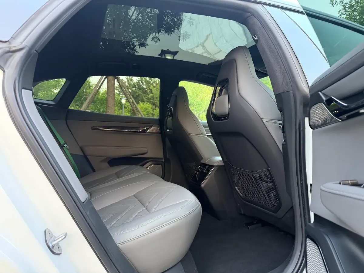 2022 Zeekr 001 BEV 100KWH,autocango,china used car exporter,china ev exporter,chinese used car exporter,chinese used ev exporter