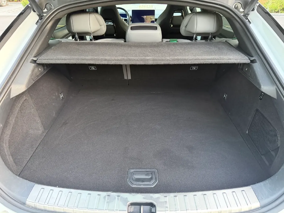 2022 Zeekr 001 BEV 100KWH,autocango,china used car exporter,china ev exporter,chinese used car exporter,chinese used ev exporter