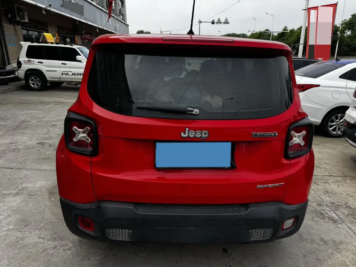 2017 Jeep Renegade 1.4T 150HP L4 7DCT,autocango,china used car exporter,china ev exporter,chinese used car exporter,chinese used ev exporter
