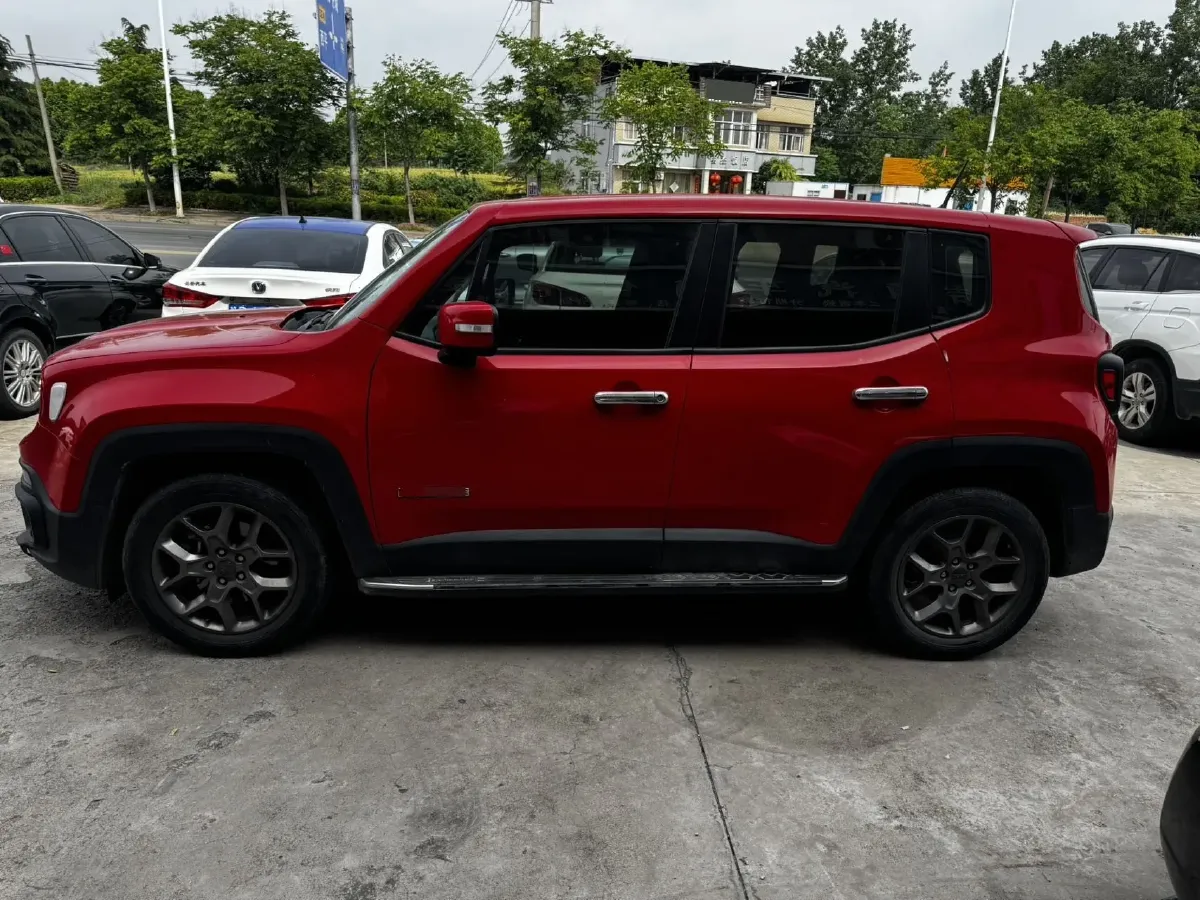 2017 Jeep Renegade 1.4T 150HP L4 7DCT,autocango,china used car exporter,china ev exporter,chinese used car exporter,chinese used ev exporter