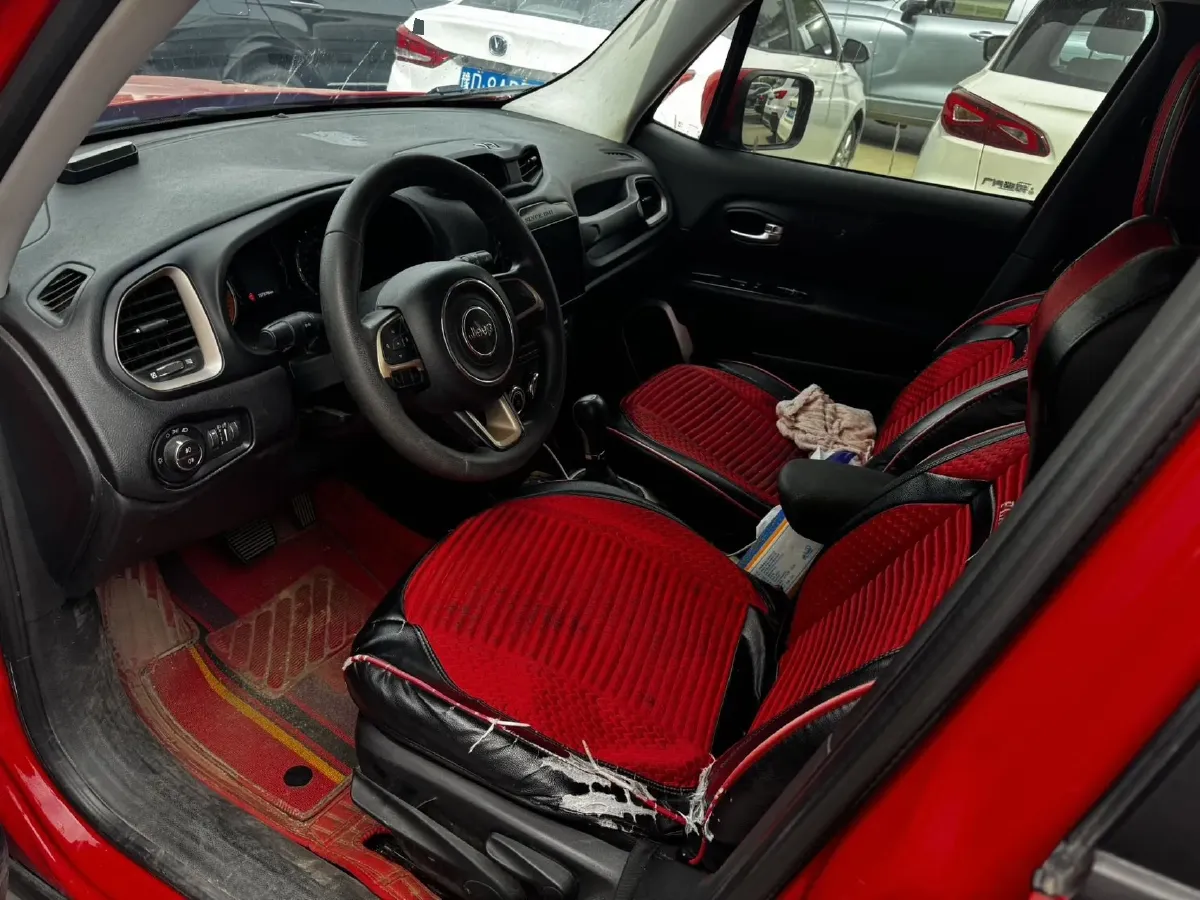 2017 Jeep Renegade 1.4T 150HP L4 7DCT,autocango,china used car exporter,china ev exporter,chinese used car exporter,chinese used ev exporter