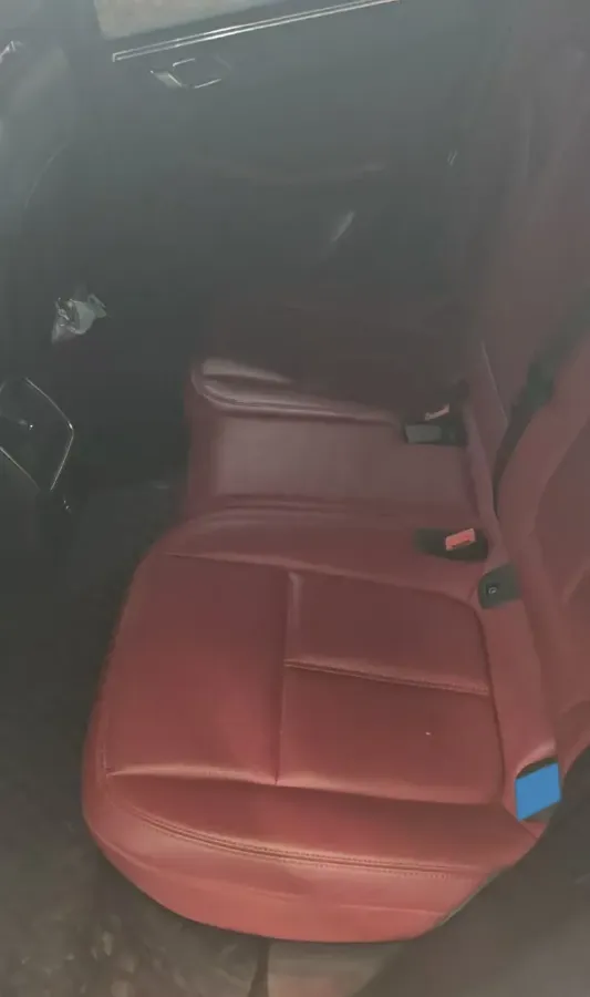 2023 Porsche Macan 2.0T 265HP L4 7DCT,autocango,china used car exporter,china ev exporter,chinese used car exporter,chinese used ev exporter