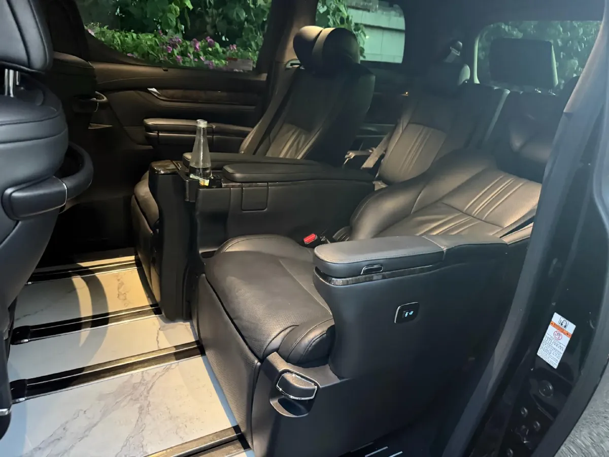 2020 Toyota Alphard 2.5L 117HP L4 E-CVT Hybrid,autocango,china used car exporter,china ev exporter,chinese used car exporter,chinese used ev exporter