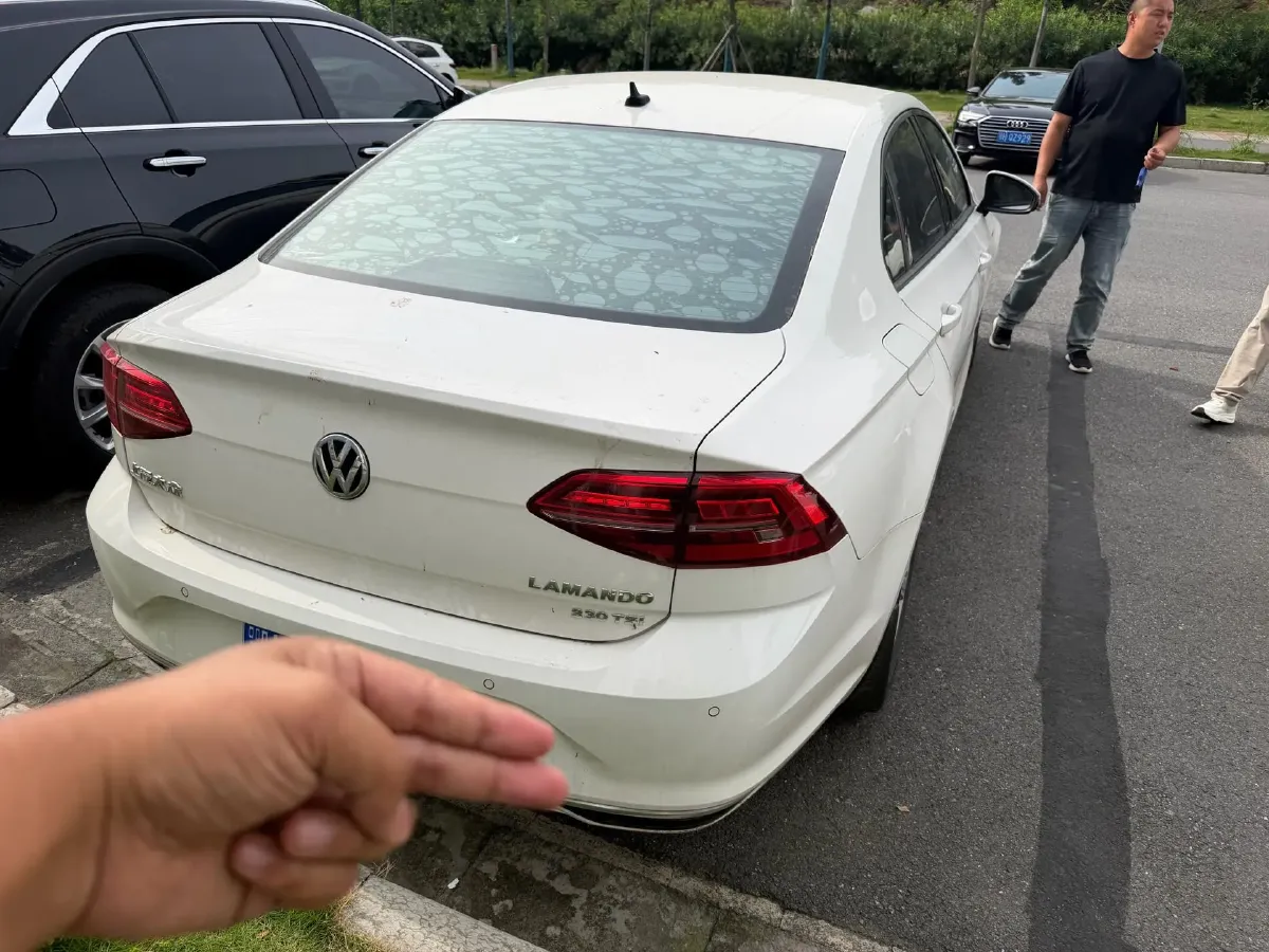2019 Volkswagen T-Cross 1.4T 150HP L4 7DCT,autocango,china used car exporter,china ev exporter,chinese used car exporter,chinese used ev exporter