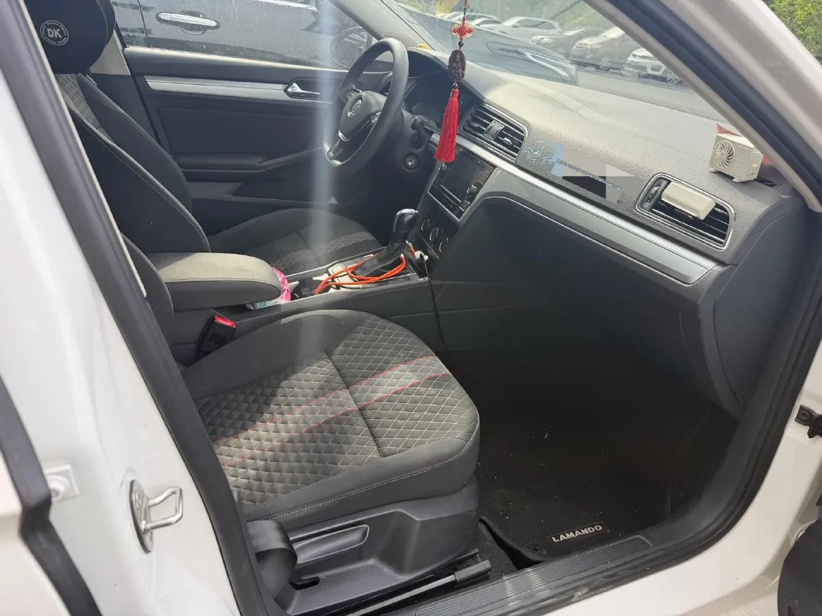 2019 Volkswagen T-Cross 1.4T 150HP L4 7DCT,autocango,china used car exporter,china ev exporter,chinese used car exporter,chinese used ev exporter