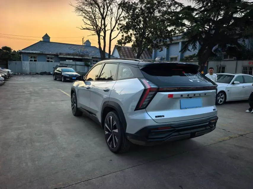 2023 Geely StarRay 1.5T 181HP L4 7DCT,autocango,china used car exporter,china ev exporter,chinese used car exporter,chinese used ev exporter