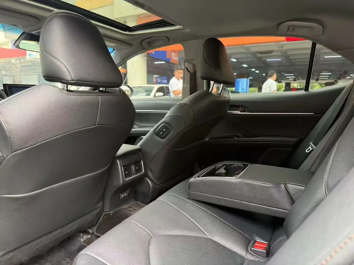2023 Toyota Camry 2.5L 178HP L4 E-CVT Hybrid,autocango,china used car exporter,china ev exporter,chinese used car exporter,chinese used ev exporter
