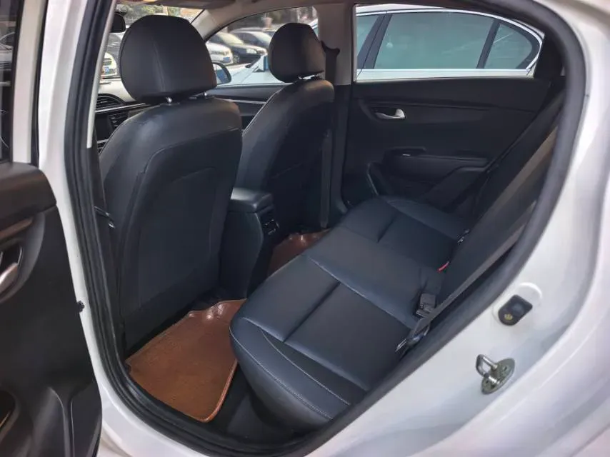 2017 Kia K2 1.4L 100HP L4 6AT,autocango,china used car exporter,china ev exporter,chinese used car exporter,chinese used ev exporter