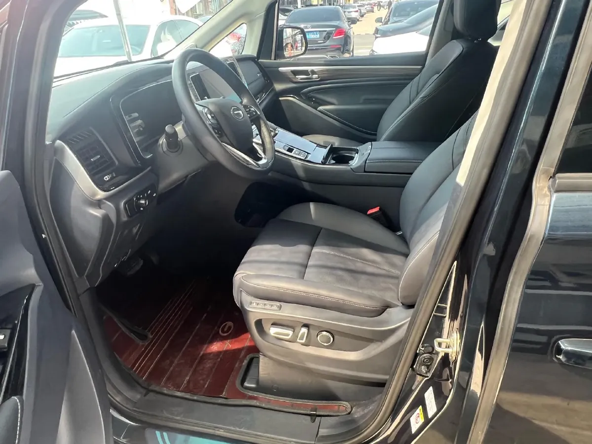 2021 GAC Trumpchi M8 2.0T 252HP L4 8AT,autocango,china used car exporter,china ev exporter,chinese used car exporter,chinese used ev exporter