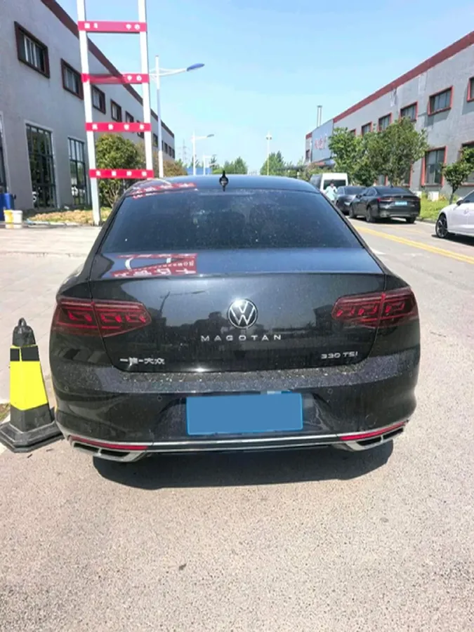 2023 Volkswagen Magotan 2.0T 186HP L4 7DCT,autocango,china used car exporter,china ev exporter,chinese used car exporter,chinese used ev exporter