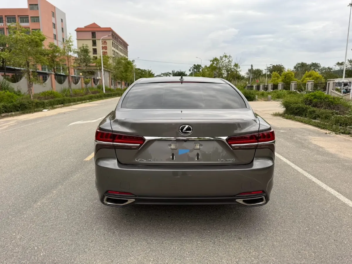 2018 Lexus LS 3.5L 299HP V6 E-CVT Hybrid,autocango,china used car exporter,china ev exporter,chinese used car exporter,chinese used ev exporter