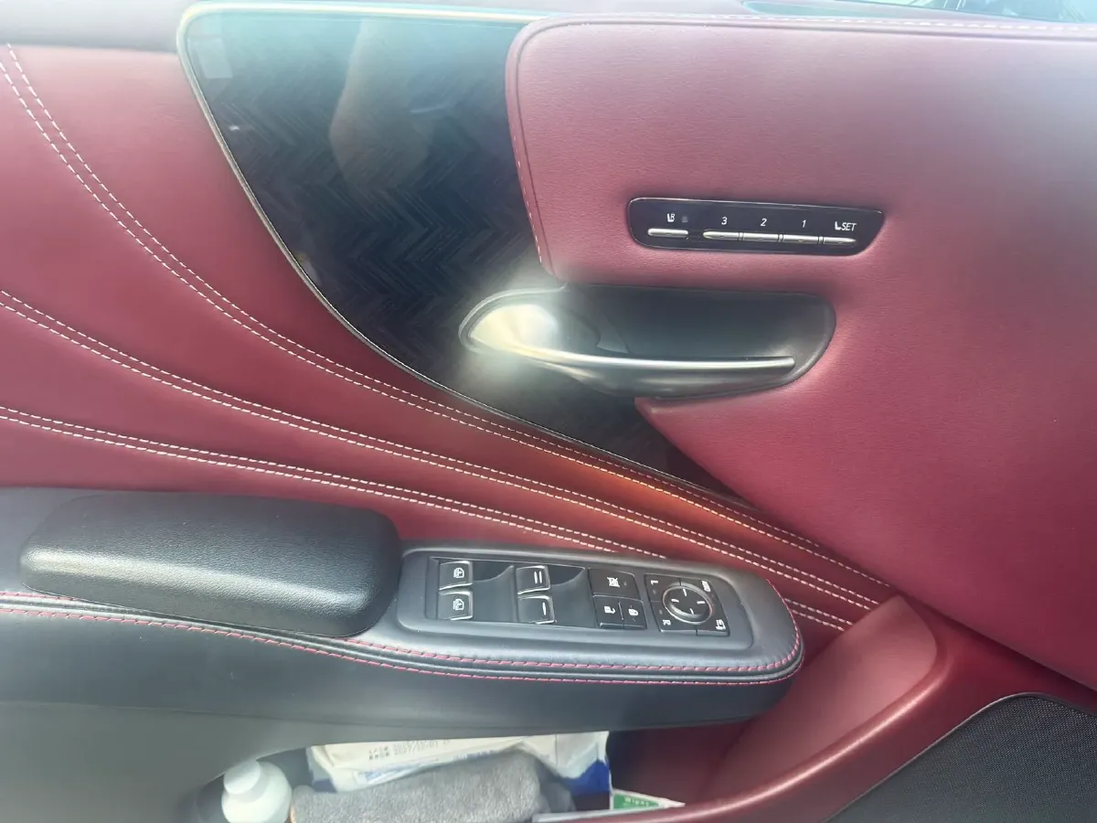 2018 Lexus LS 3.5L 299HP V6 E-CVT Hybrid,autocango,china used car exporter,china ev exporter,chinese used car exporter,chinese used ev exporter