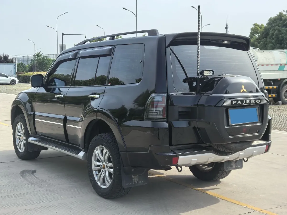 2017 Honda Jade 1.8L 141HP L4 5AT,autocango,china used car exporter,china ev exporter,chinese used car exporter,chinese used ev exporter