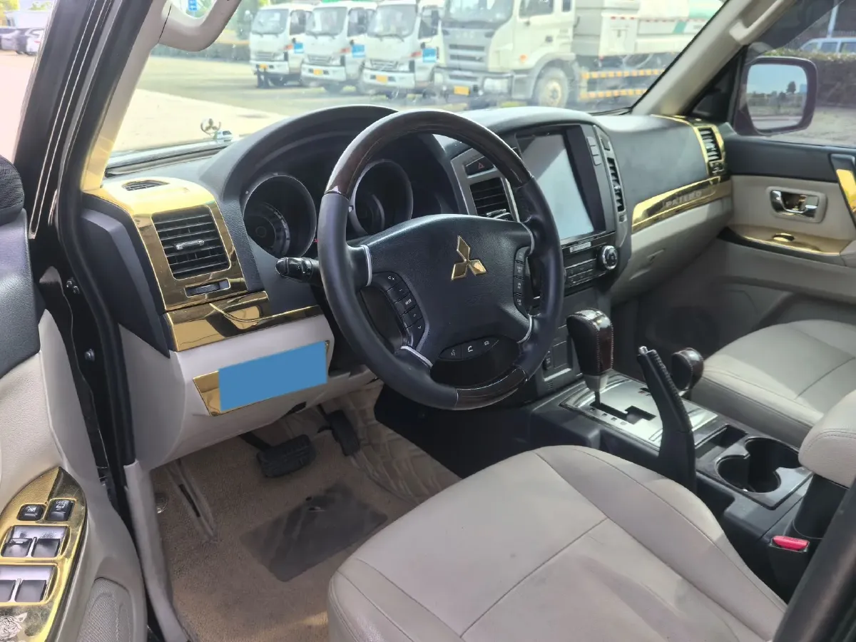 2017 Honda Jade 1.8L 141HP L4 5AT,autocango,china used car exporter,china ev exporter,chinese used car exporter,chinese used ev exporter