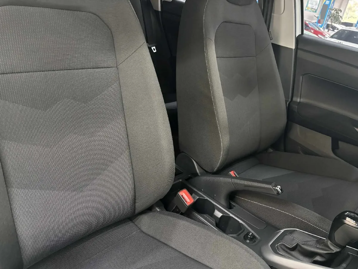 2023 Volkswagen Polo 1.5L 110HP L4 6AT,autocango,china used car exporter,china ev exporter,chinese used car exporter,chinese used ev exporter