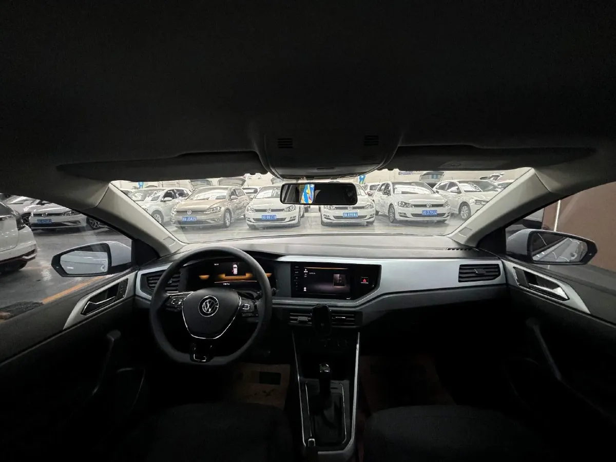 2023 Volkswagen Polo 1.5L 110HP L4 6AT,autocango,china used car exporter,china ev exporter,chinese used car exporter,chinese used ev exporter