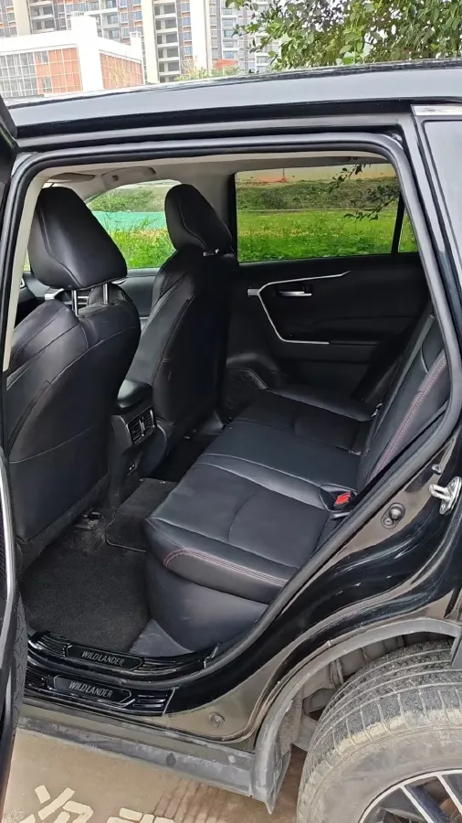 2021 Toyota Wildlander 2.5L 180HP L4 E-CVT PHEV 15.984KWH,autocango,china used car exporter,china ev exporter,chinese used car exporter,chinese used ev exporter