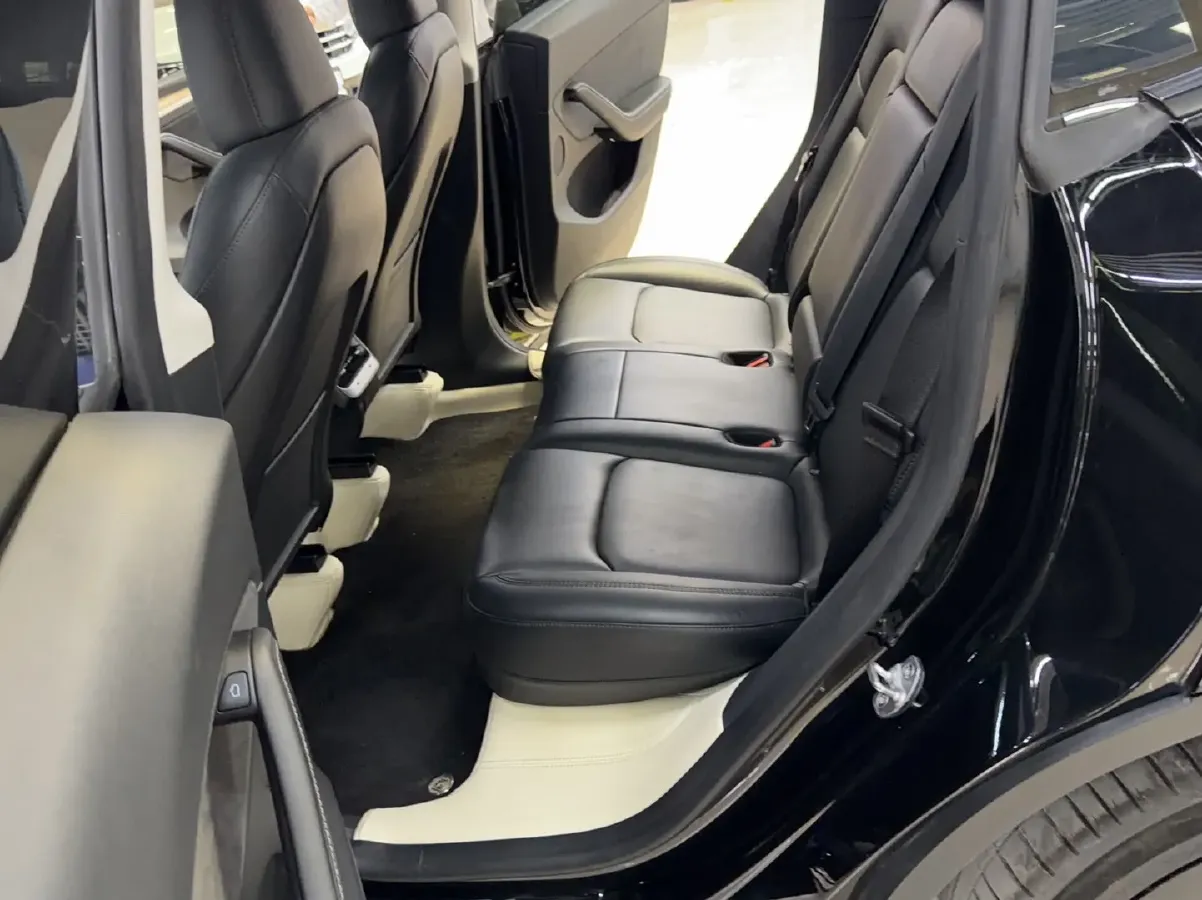 2022 Tesla Model Y BEV 60KWH,autocango,china used car exporter,china ev exporter,chinese used car exporter,chinese used ev exporter