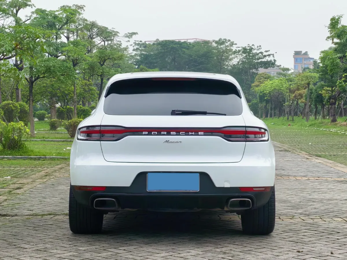 2018 Porsche Macan 2.0T 252HP L4 7DCT,autocango,china used car exporter,china ev exporter,chinese used car exporter,chinese used ev exporter