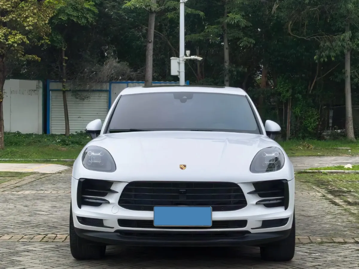 2018 Porsche Macan 2.0T 252HP L4 7DCT,autocango,china used car exporter,china ev exporter,chinese used car exporter,chinese used ev exporter