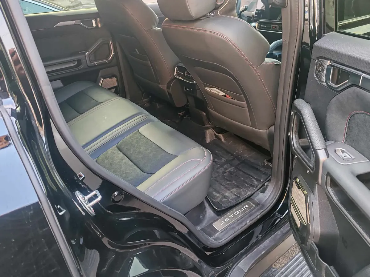 2023 Jetour Traveller 2.0T 254HP L4 7DCT,autocango,china used car exporter,china ev exporter,chinese used car exporter,chinese used ev exporter