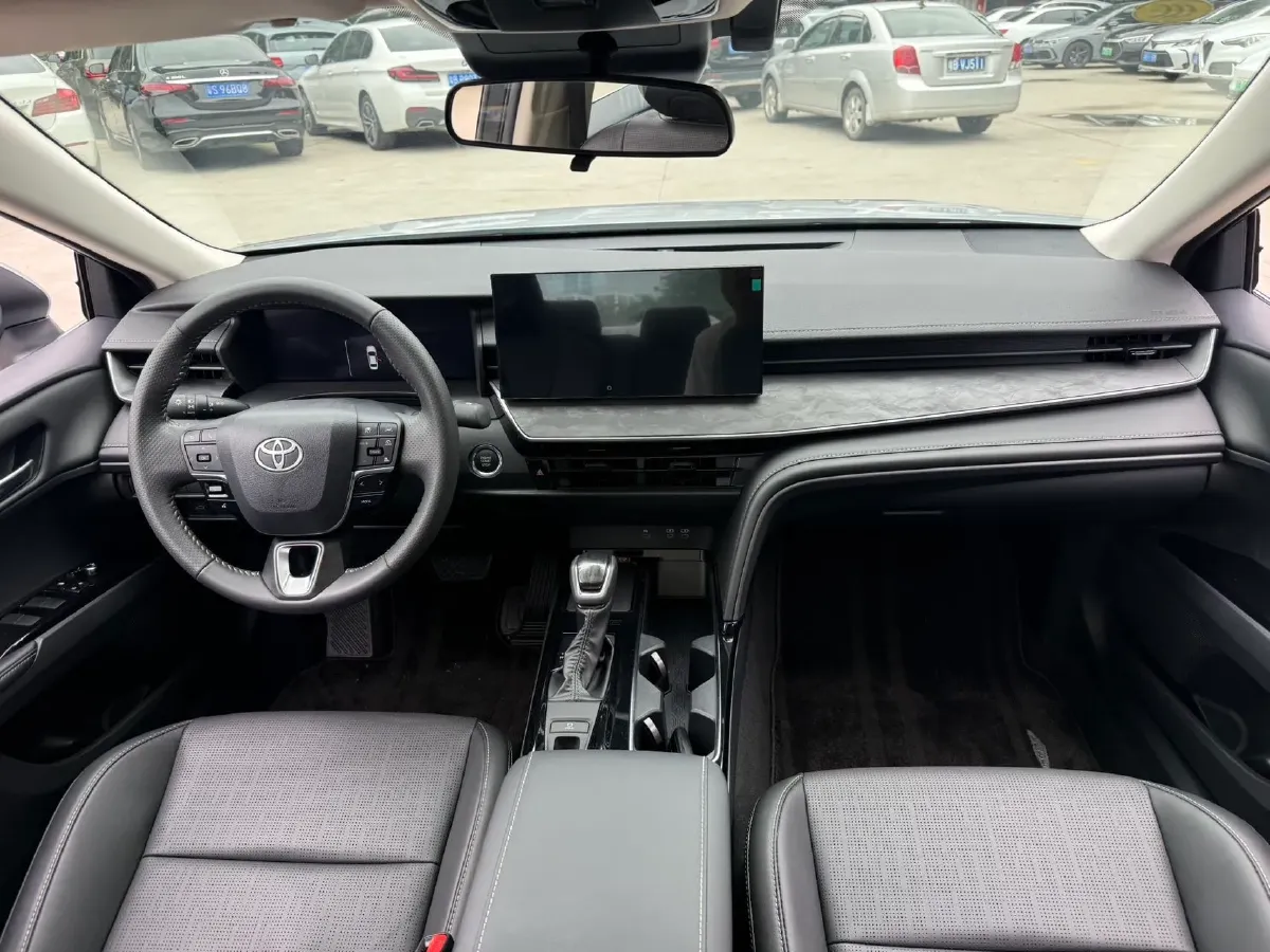 2024 Toyota Camry 2.0L 173HP L4 CVT,autocango,china used car exporter,china ev exporter,chinese used car exporter,chinese used ev exporter