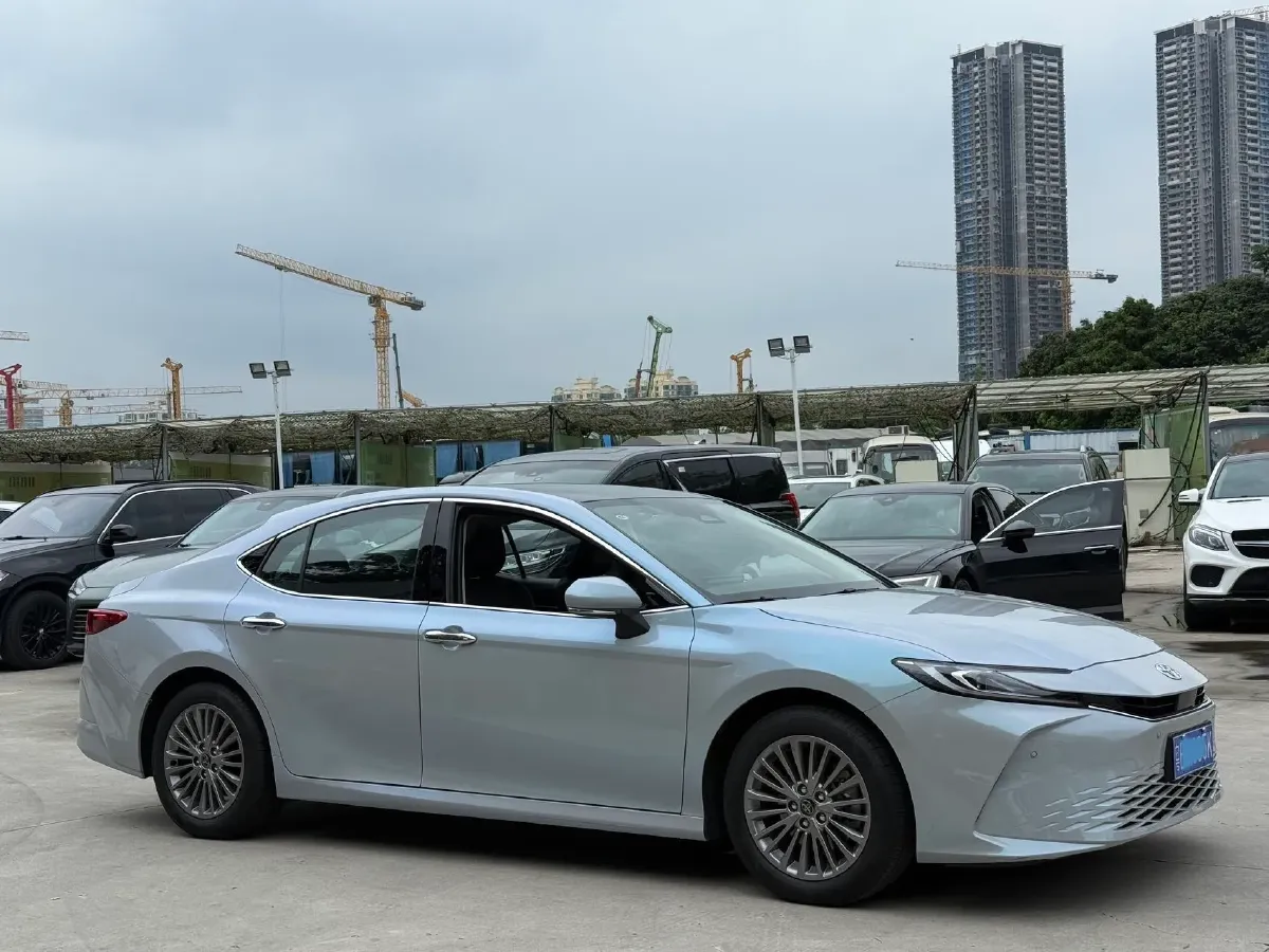2024 Toyota Camry 2.0L 173HP L4 CVT,autocango,china used car exporter,china ev exporter,chinese used car exporter,chinese used ev exporter