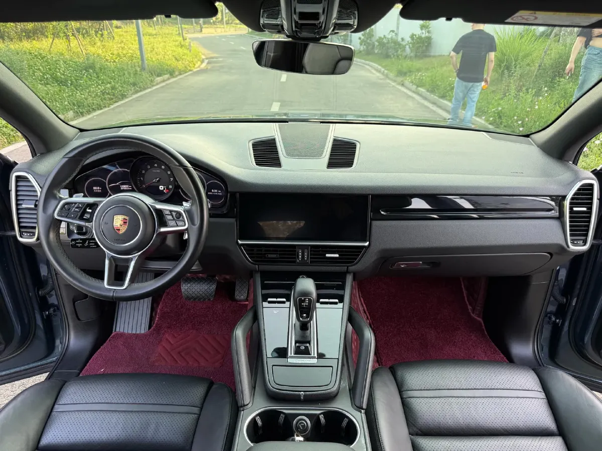 2018 Land Rover Range Rover Velar 3.0T 380HP V6 8AT,autocango,china used car exporter,china ev exporter,chinese used car exporter,chinese used ev exporter