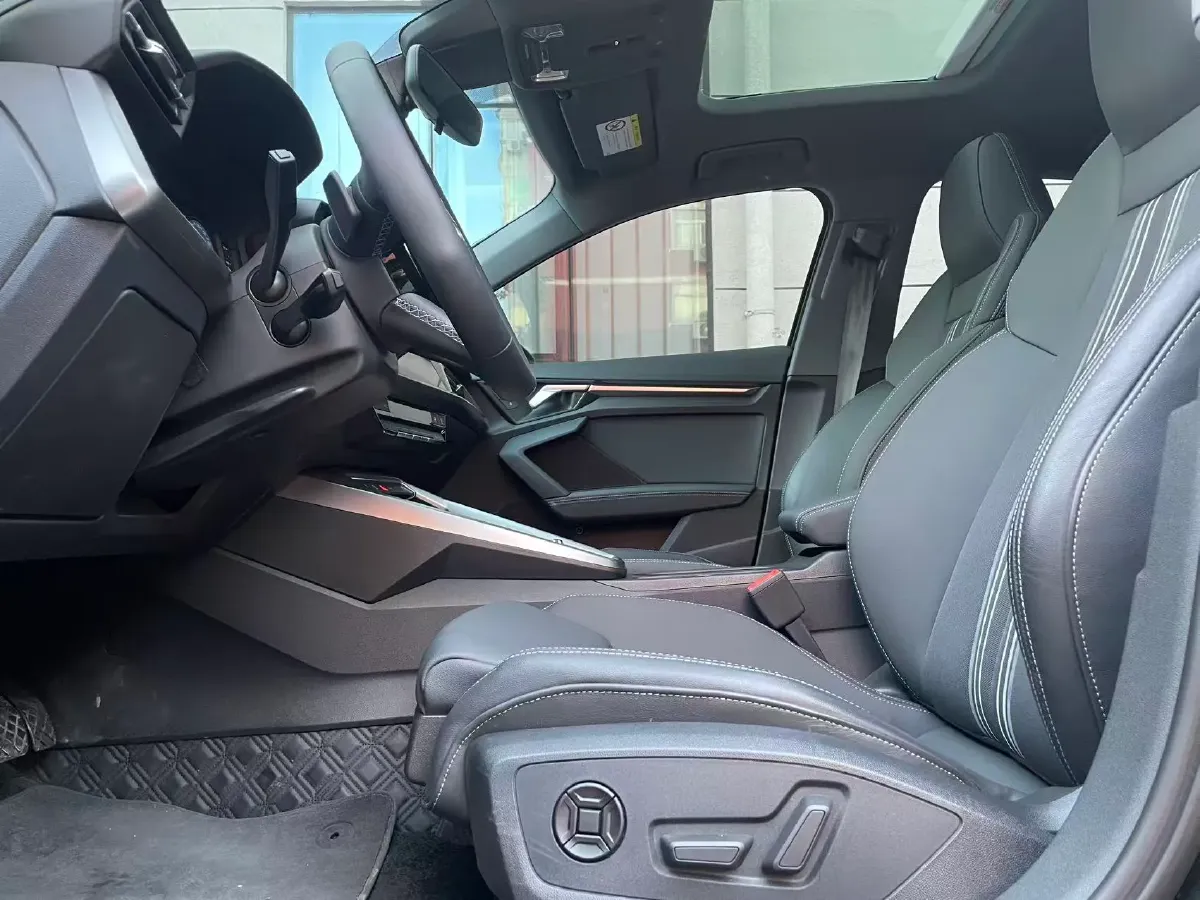 2023 Audi A3 1.4T 150HP L4 7DCT,autocango,china used car exporter,china ev exporter,chinese used car exporter,chinese used ev exporter