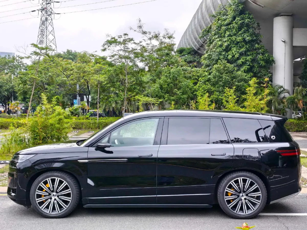 2025 Denza DenzaN9 2.0T 207HP L4 E-CVT PHEV,autocango,china used car exporter,china ev exporter,chinese used car exporter,chinese used ev exporter