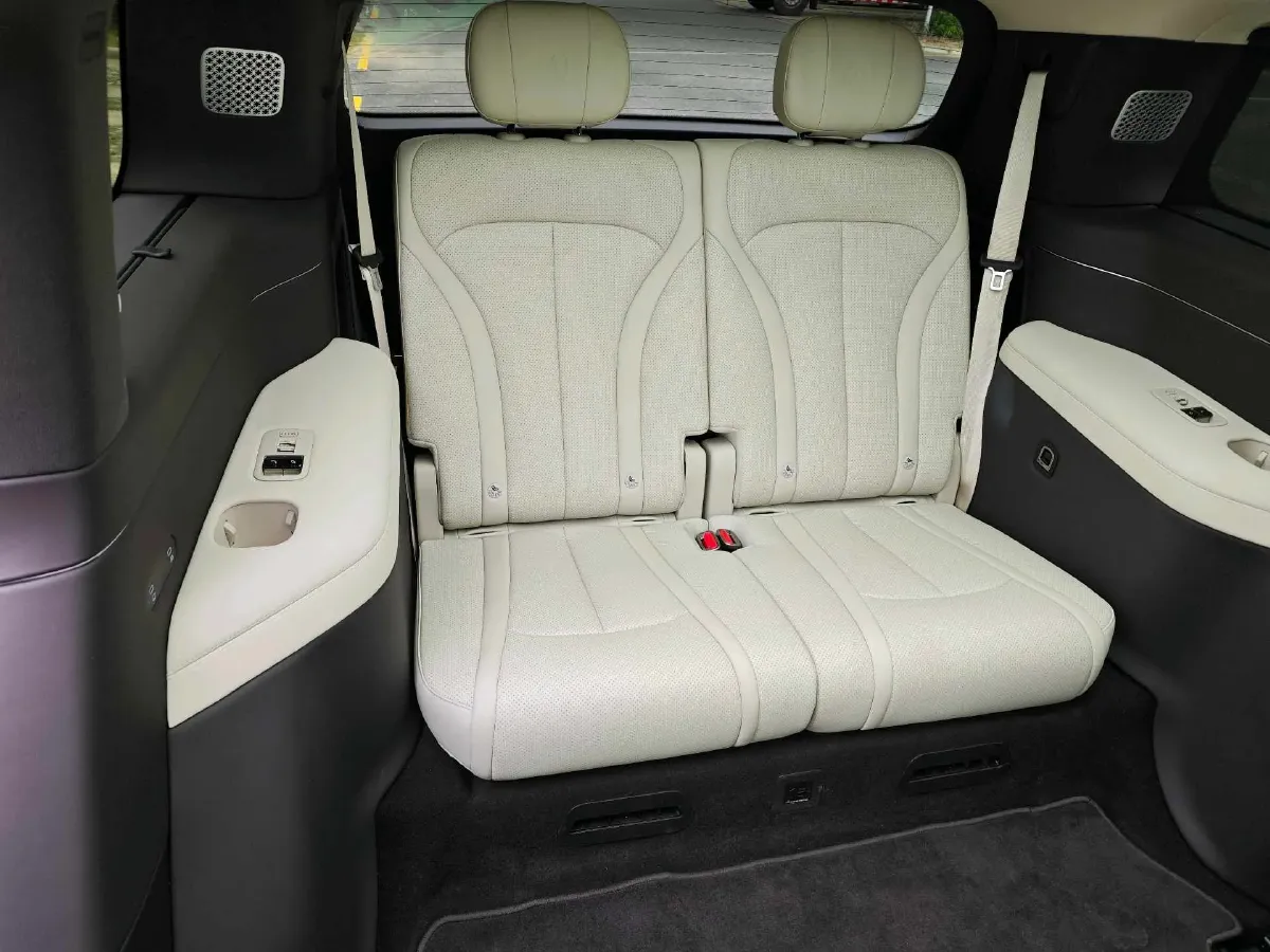 2025 Denza DenzaN9 2.0T 207HP L4 E-CVT PHEV,autocango,china used car exporter,china ev exporter,chinese used car exporter,chinese used ev exporter