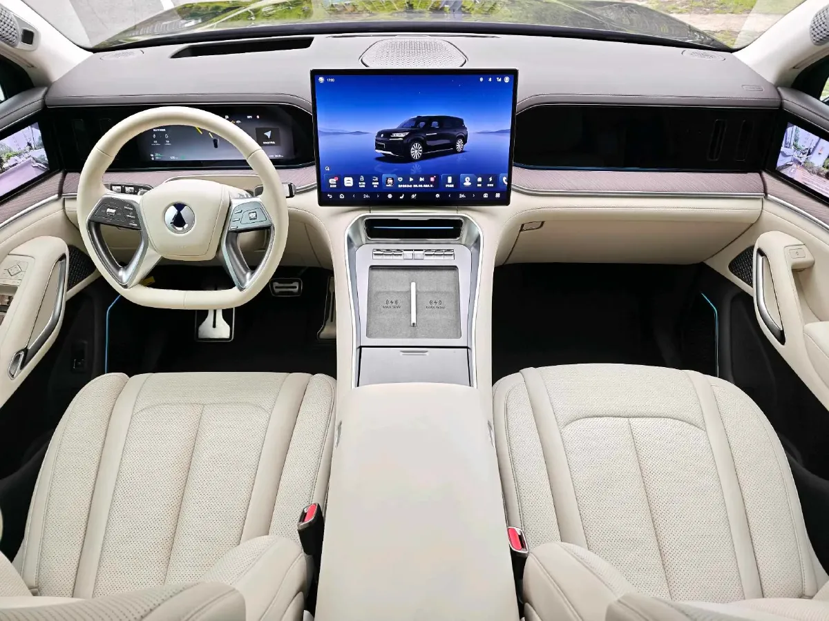 2025 Denza DenzaN9 2.0T 207HP L4 E-CVT PHEV,autocango,china used car exporter,china ev exporter,chinese used car exporter,chinese used ev exporter