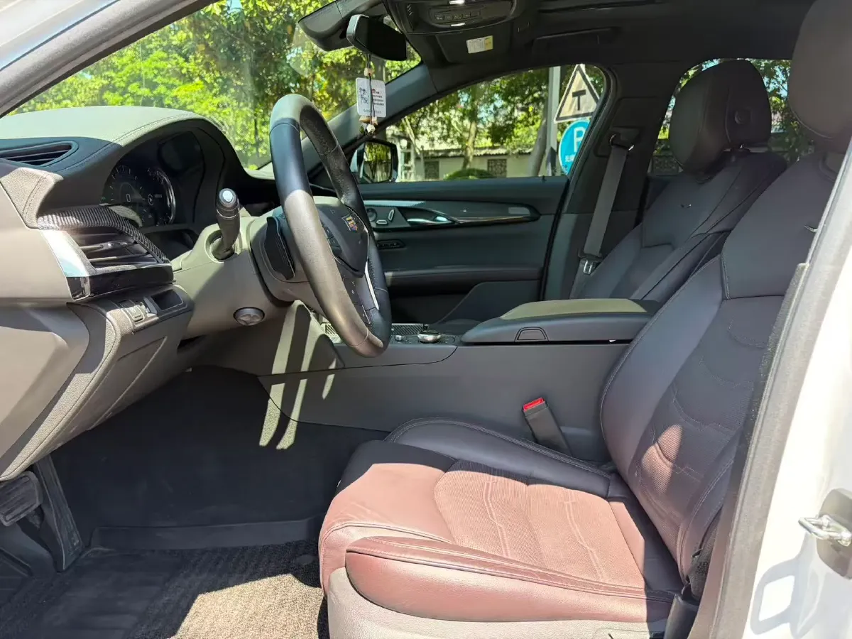 2022 Cadillac CT6 2.0T 237HP L4 10AT,autocango,china used car exporter,china ev exporter,chinese used car exporter,chinese used ev exporter