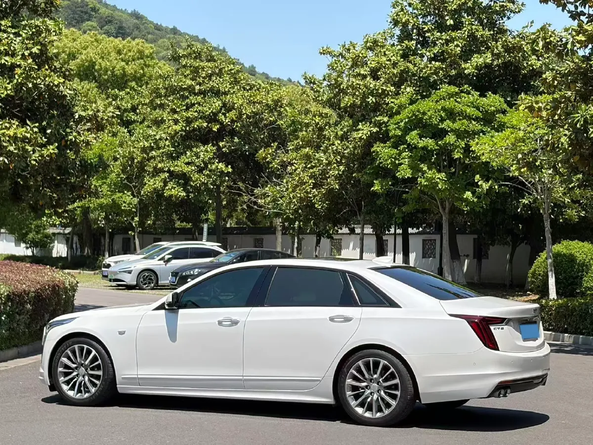 2022 Cadillac CT6 2.0T 237HP L4 10AT,autocango,china used car exporter,china ev exporter,chinese used car exporter,chinese used ev exporter