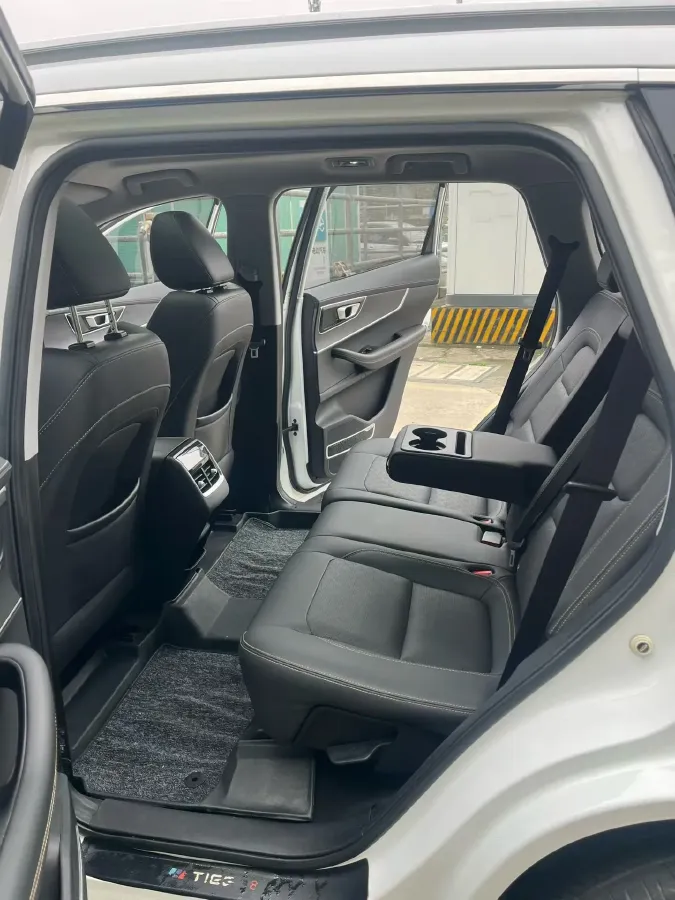2020 Chery Tiggo 8 1.5T 156HP L4 6MT,autocango,china used car exporter,china ev exporter,chinese used car exporter,chinese used ev exporter