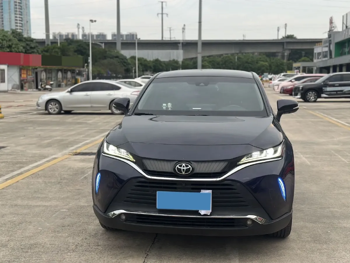 2022 Toyota Harrier 2.0L 171HP L4 CVT,autocango,china used car exporter,china ev exporter,chinese used car exporter,chinese used ev exporter