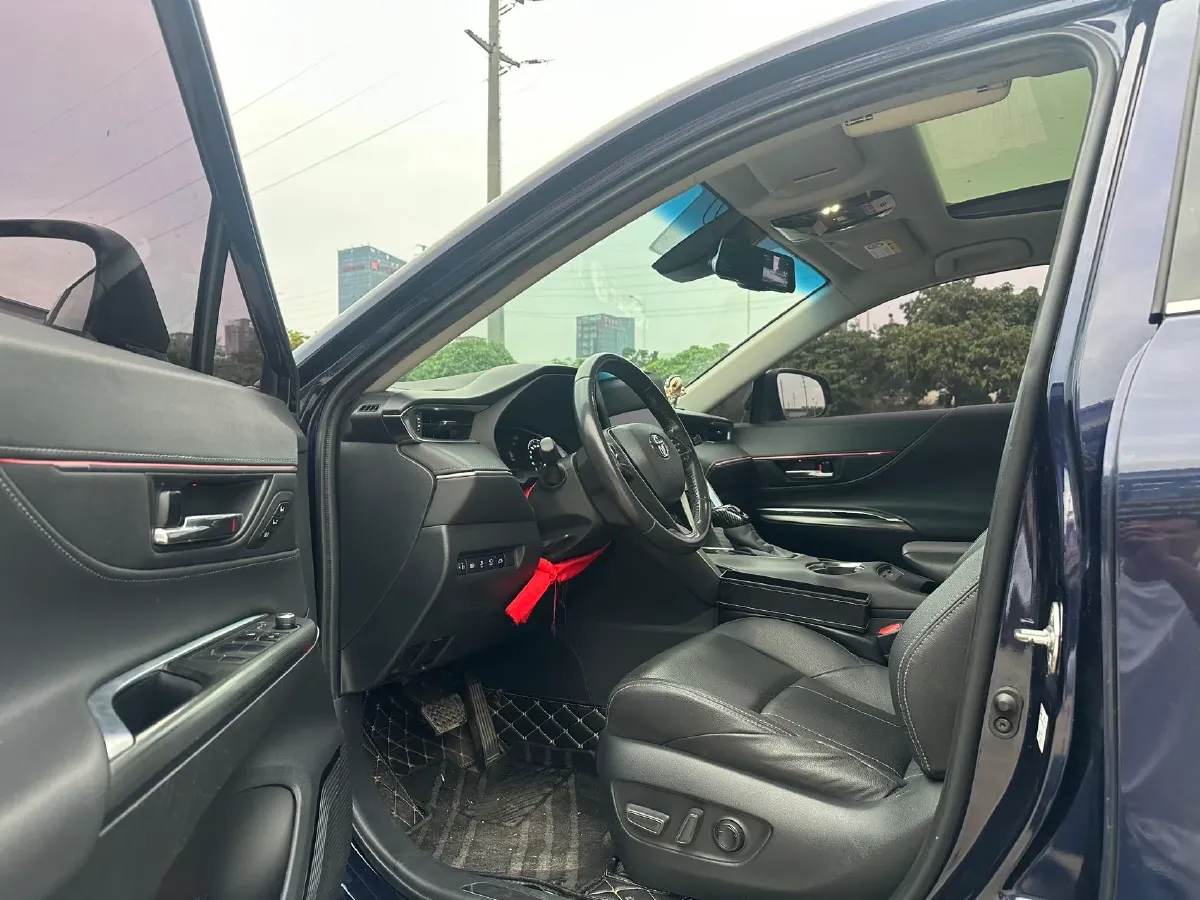 2022 Toyota Harrier 2.0L 171HP L4 CVT,autocango,china used car exporter,china ev exporter,chinese used car exporter,chinese used ev exporter