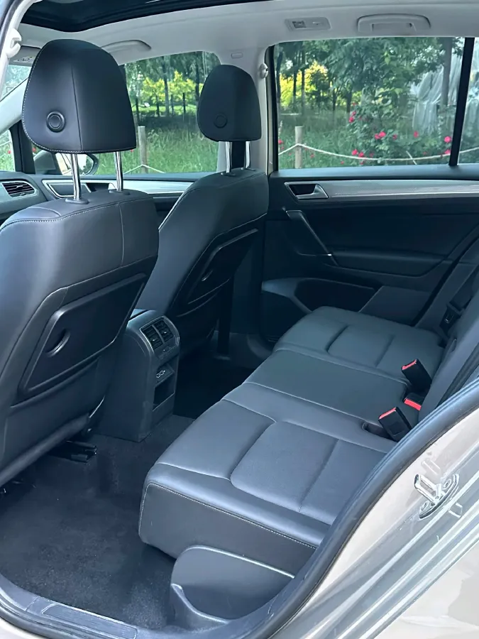 2019 Volkswagen Passat 1.4T 150HP L4 7DCT,autocango,china used car exporter,china ev exporter,chinese used car exporter,chinese used ev exporter