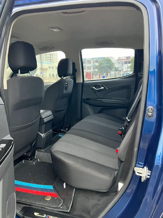 2020 Isuzu LingTuo 2.5T 150HP L4 6AT,autocango,china used car exporter,china ev exporter,chinese used car exporter,chinese used ev exporter