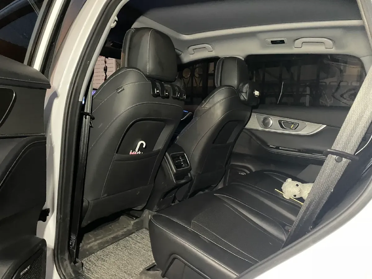 2022 Chery Tiggo 8 PRO 2.0T 254HP L4 7DCT,autocango,china used car exporter,china ev exporter,chinese used car exporter,chinese used ev exporter